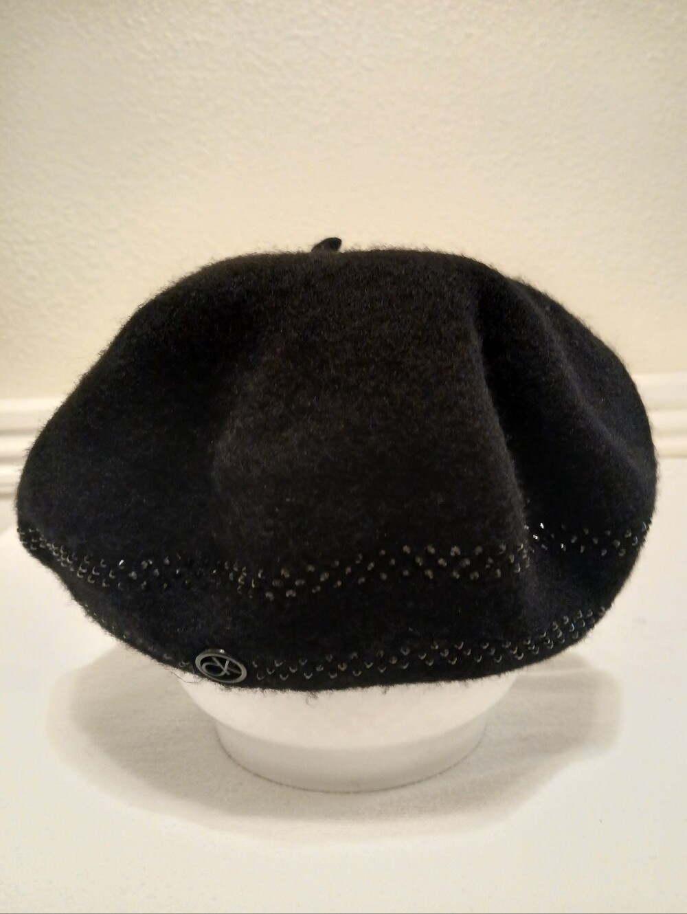 Calvin Klein Black Wool Blend Beret Hat CK Logo Rhinestones Womens Beret Black